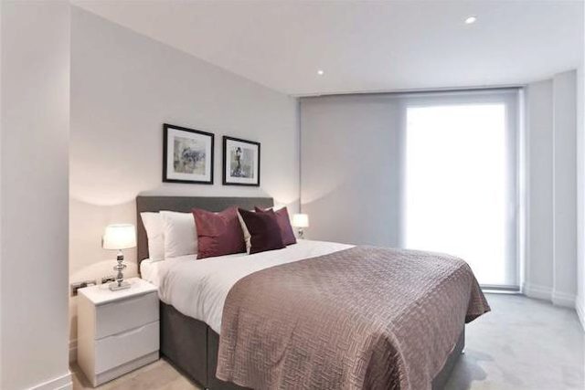 Image of 1 Bedroom Flat for sale at 4 Riverlight Quay, Nine Elms, London SW8