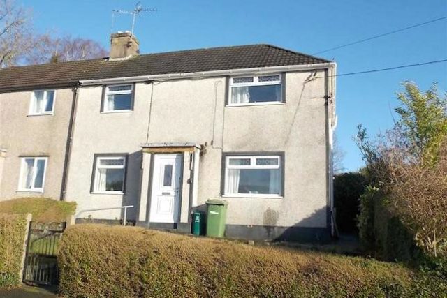  Image of 3 Bedroom Semi-Detached for sale at Dyffryn Avenue, Rhydyfelin, Pontypridd CF37