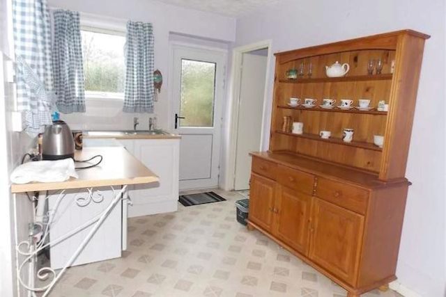  Image of 3 Bedroom Semi-Detached for sale at Dyffryn Avenue, Rhydyfelin, Pontypridd CF37