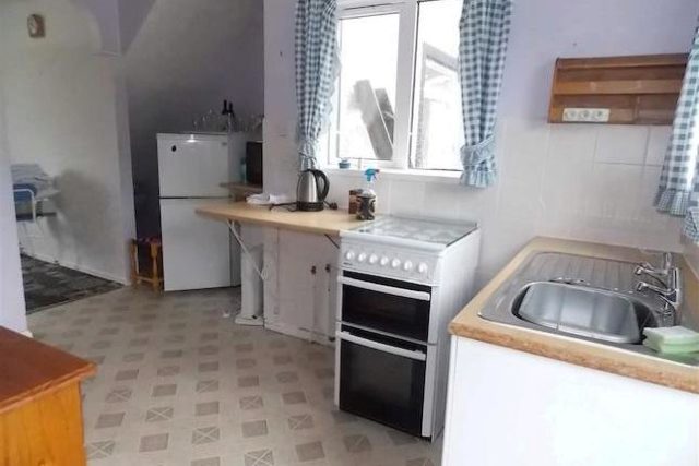  Image of 3 Bedroom Semi-Detached for sale at Dyffryn Avenue, Rhydyfelin, Pontypridd CF37