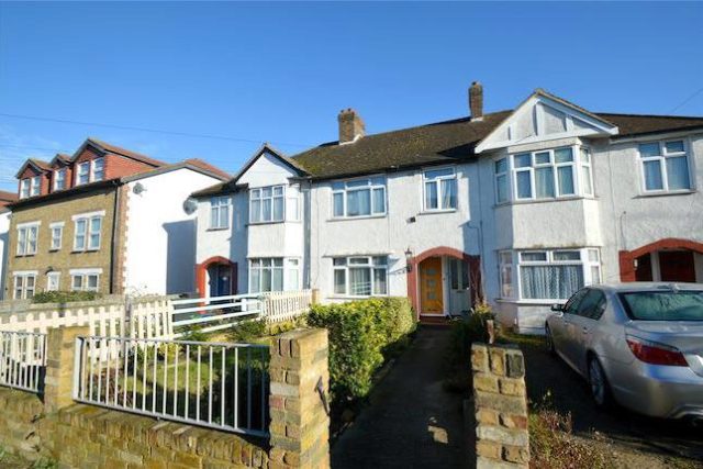  Image of 1 Bedroom Maisonette to rent at Howard Road, London SE25