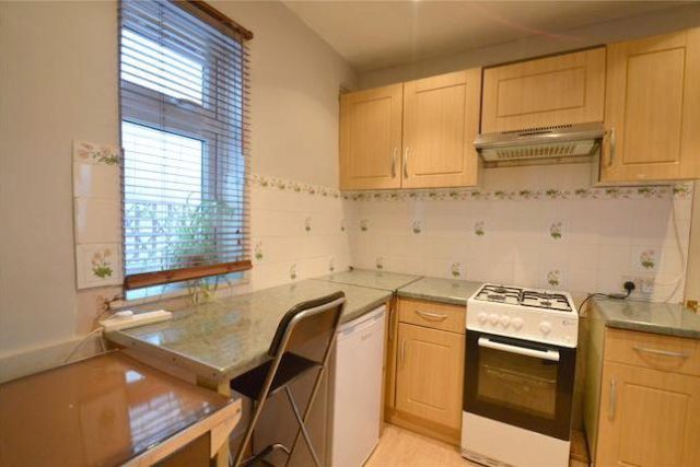  Image of 1 Bedroom Maisonette to rent at Howard Road, London SE25