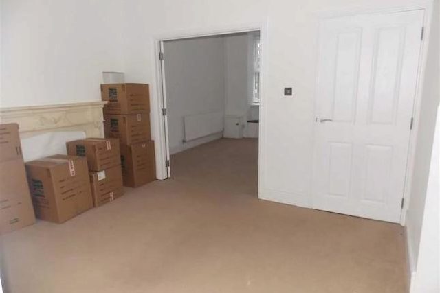  Image of 3 Bedroom Terraced for sale at Berw Road, Pontypridd CF37