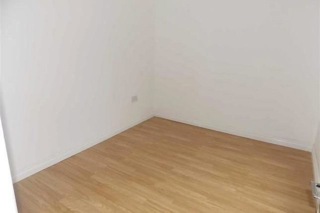  Image of 3 Bedroom Terraced for sale at Crawshay Street, Ynysybwl, Pontypridd CF37