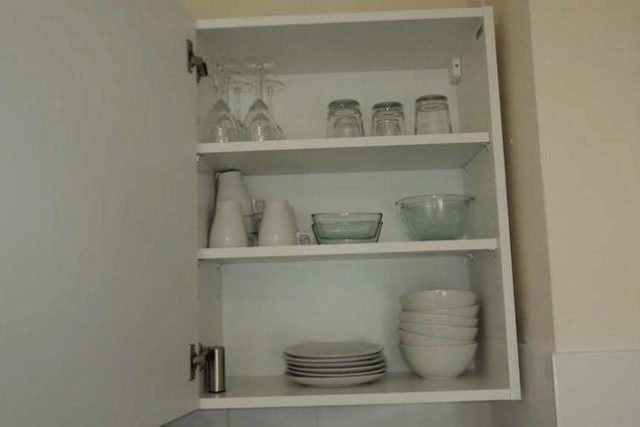  Image of 1 Bedroom Room to rent at Rowan Close, Guildford GU1