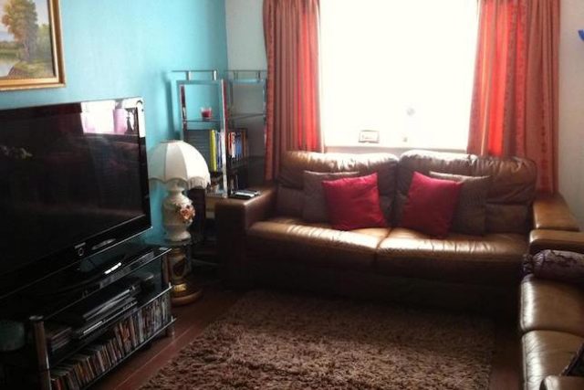  Image of 2 Bedroom End of Terrace to rent at Felstead Steet, Hackney E9