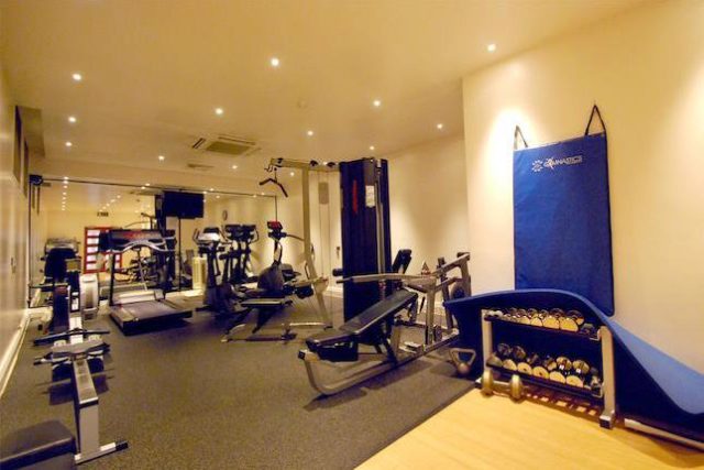  Image of 1 Bedroom Property to rent at Pavilion Court, Frognal Rise, London NW3