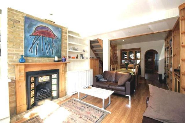 Image of 2 Bedroom Terraced for sale at Bradley Road, Wood Green, London N22