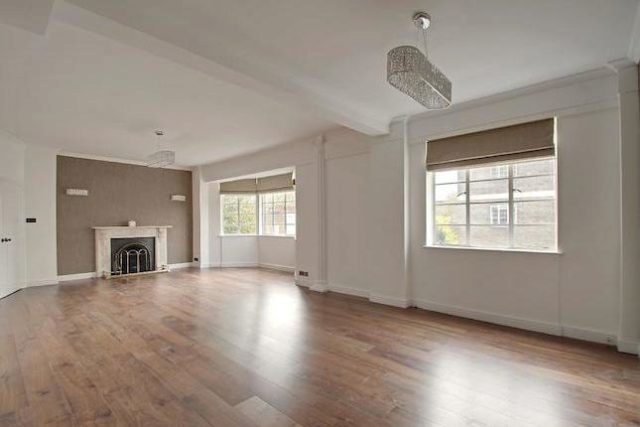 Image of 3 Bedroom Flat to rent at Albion Gate, Albion Street, Hyde Park W2