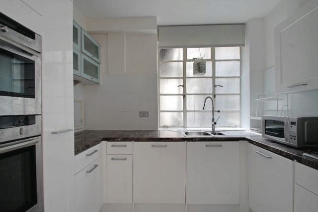  Image of 3 Bedroom Flat to rent at Albion Gate, Albion Street, Hyde Park W2