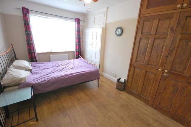  Image of 3 Bedroom Semi-Detached to rent at Perth Road, Wood Green, London N22