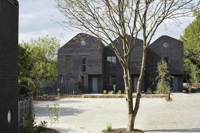 Image of 4 Bedroom End of Terrace for sale at Imperial Road, Bowes Park, London N22