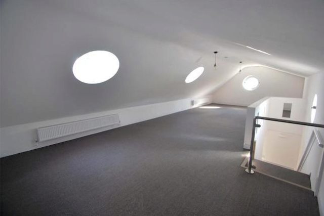  Image of 4 Bedroom End of Terrace for sale at Imperial Road, Bowes Park, London N22