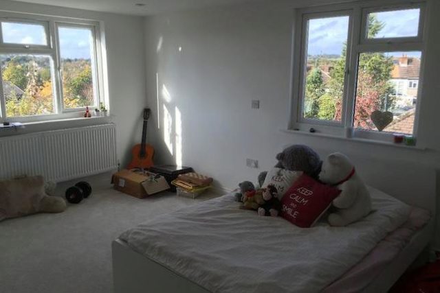  Image of 4 Bedroom Semi-Detached for sale at Warwick Avenue, Edgware HA8