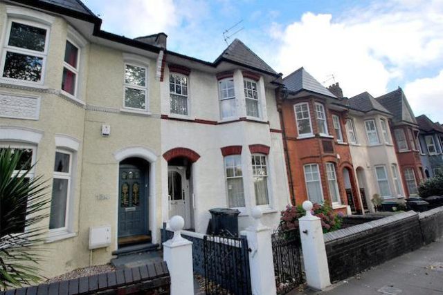  Image of 4 Bedroom Terraced for sale at Station Road, Alexandra Park/Wood Green, London N22