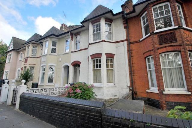  Image of 4 Bedroom Terraced for sale at Station Road, Alexandra Park/Wood Green, London N22