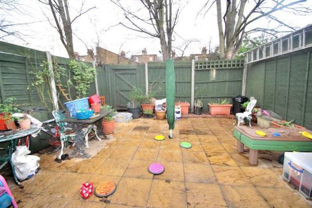  Image of 5 Bedroom End of Terrace for sale at Lascotts Road, Wood Green, London N22