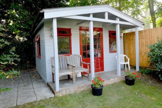  Image of 6 Bedroom Semi-Detached to rent at Park Avenue, Alexandra Park, London N22