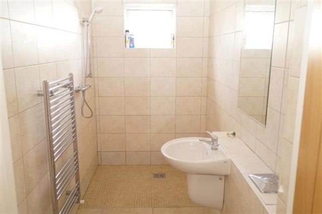  Image of Room to rent at Maple Road, Poole BH15
