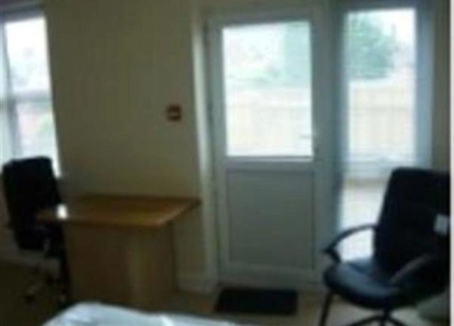  Image of Room to rent at Maple Road, Poole BH15