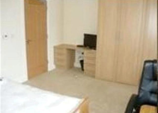  Image of Room to rent at Maple Road, Poole BH15