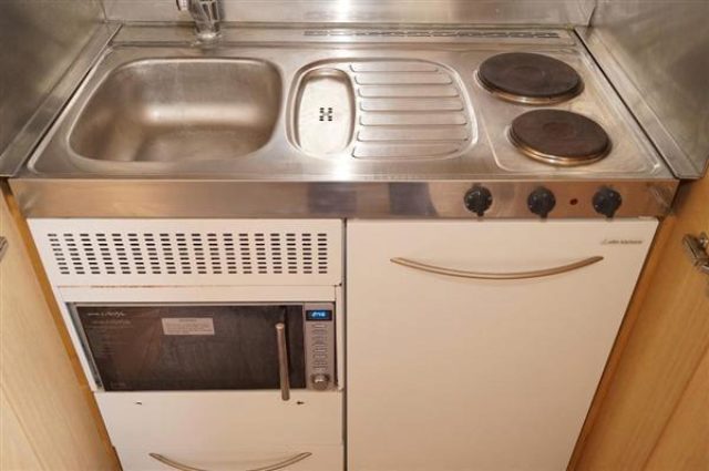  Image of Room to rent at Maple Road, Poole BH15