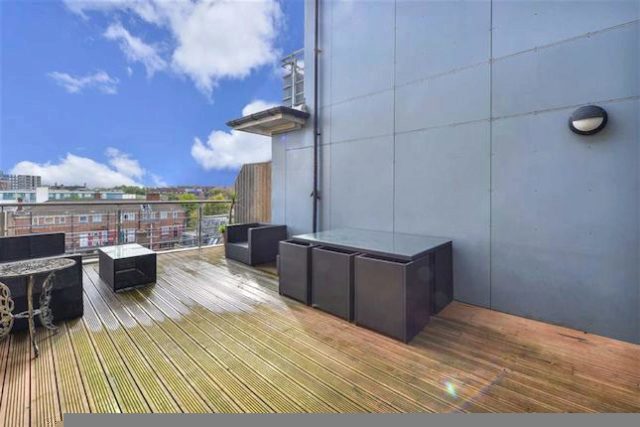  Image of 2 Bedroom Flat for sale at Fossill Court, 217 Long Lane, London Bridge, London SE1