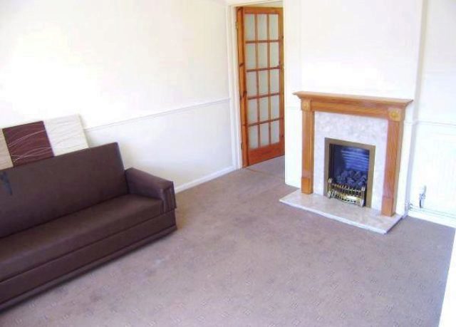  Image of 4 Bedroom Semi-Detached to rent at Bryony Close, Uxbridge, Middlesex UB8