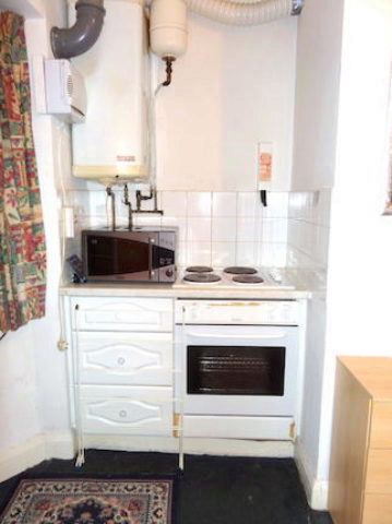 Image of Studio to rent at Catherine Gardens, Hounslow TW3
