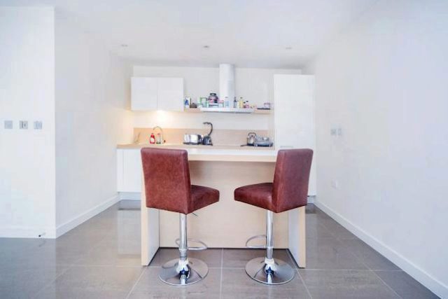  Image of 1 Bedroom Flat to rent at Grosvenor Waterside, Gatliff Road, Chelsea, London SW1W