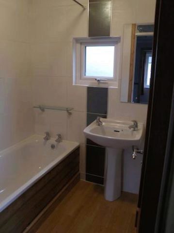  Image of 3 Bedroom Semi-Detached to rent at Priory Walk, Lancaster LA1