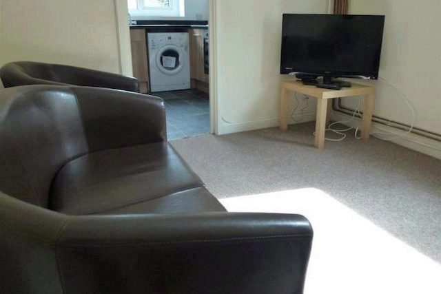  Image of 5 Bedroom Semi-Detached to rent at Fraser Road, Southsea PO5