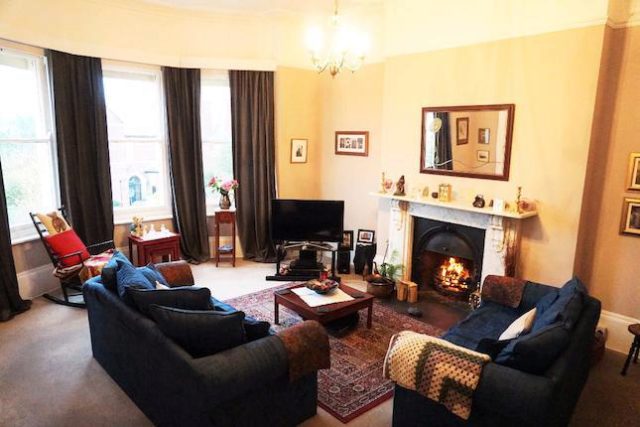  Image of 4 Bedroom Flat for sale at Queens Road, Tunbridge Wells TN4