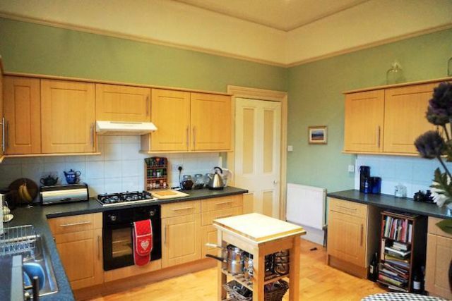  Image of 4 Bedroom Flat for sale at Queens Road, Tunbridge Wells TN4