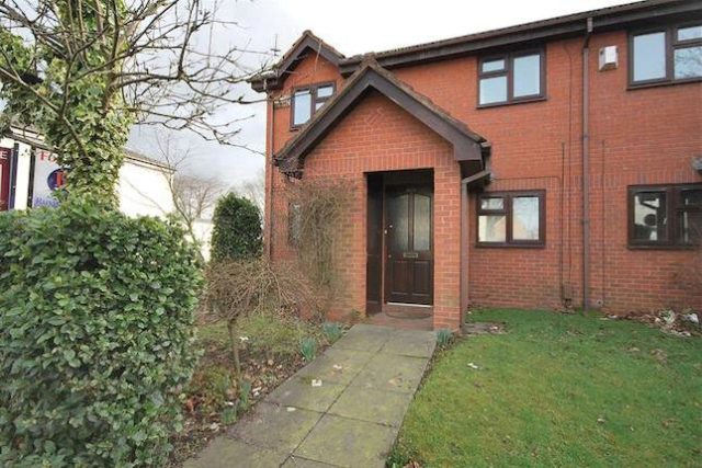  Image of 2 Bedroom Flat for sale at Manchester Road, Walkden, Manchester M28