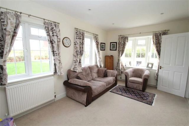  Image of 3 Bedroom Semi-Detached to rent at Stirling Drive, Orpington, Kent BR6