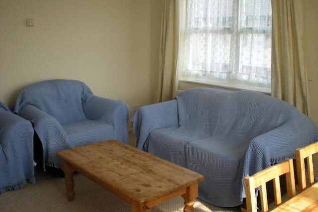  Image of 1 Bedroom Flat to rent at Vanbrugh Court, Reading RG1