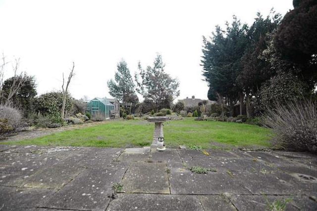  Image of 4 Bedroom Detached Bungalow for sale at Bedford Road, Orpington BR6