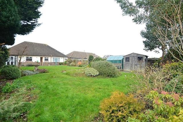  Image of 4 Bedroom Detached Bungalow for sale at Bedford Road, Orpington BR6