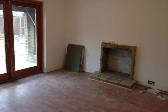  Image of 4 Bedroom Semi-Detached to rent at The Vale, London NW11