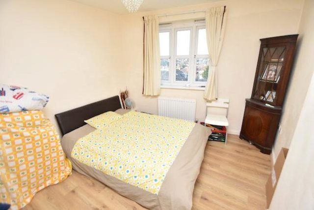  Image of 2 Bedroom Flat for sale at Stanley Road, South Harrow, Harrow HA2