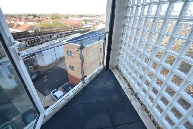  Image of 2 Bedroom Flat for sale at Stanley Road, South Harrow, Harrow HA2