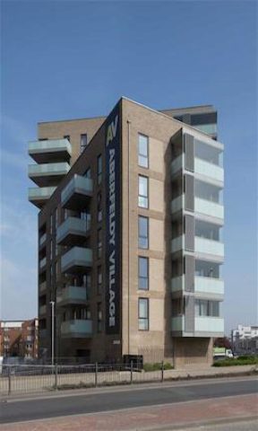  Image of 2 Bedroom Flat for sale at Aberfeldy Village, Canning Town, London E14