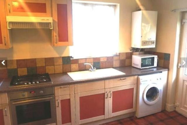  Image of 2 Bedroom Maisonette to rent at Ashbourne Avenue, Harrow-On-The-Hill, Harrow HA2