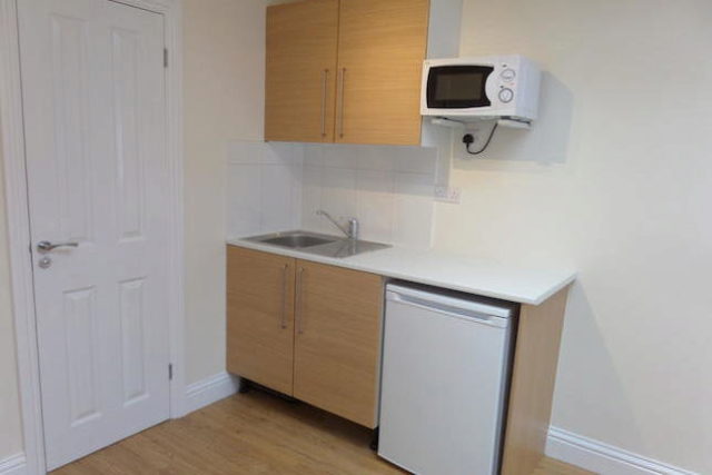  Image of Studio to rent at Sixth Avenue, Hayes UB3