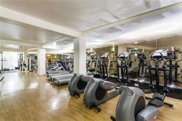  Image of 1 Bedroom Flat to rent at West Block, County Hall Apartments, South Bank, London SE1