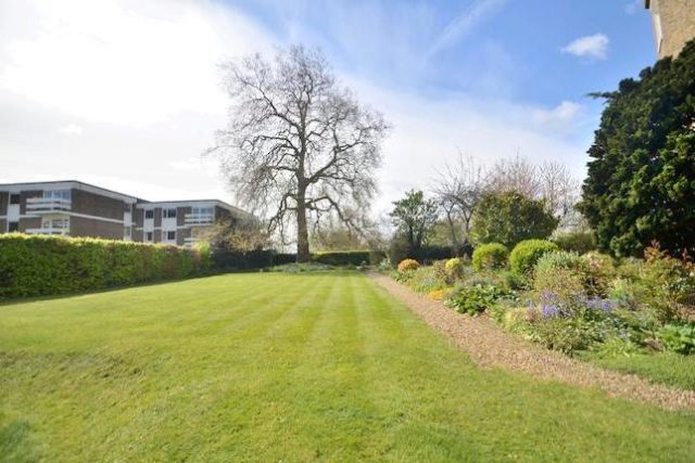  Image of 1 Bedroom Flat for sale at Dartmouth Row, London SE10