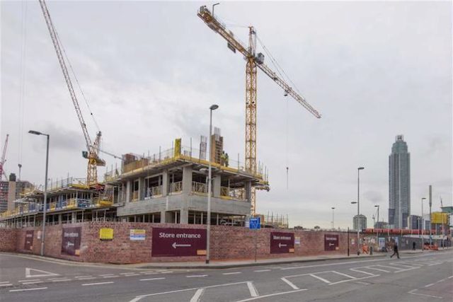 Image of 3 Bedroom Flat for sale at Doulton Point, Vauxhall, London SW8