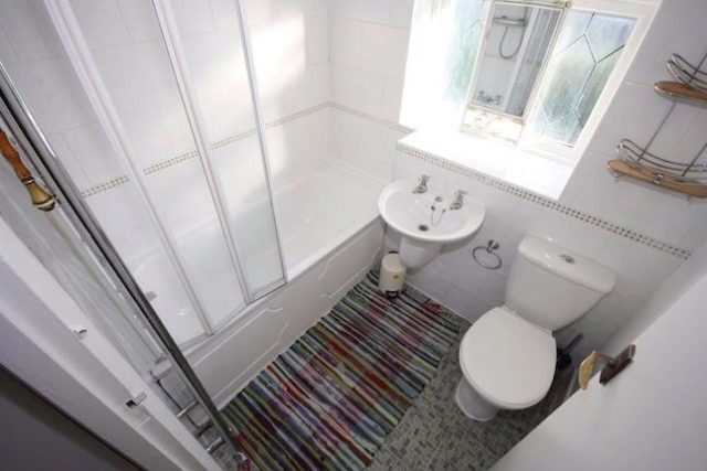  Image of 3 Bedroom Semi-Detached to rent at Parsonage Street, Canary Wharf E14