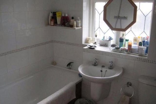  Image of 3 Bedroom Semi-Detached to rent at Parsonage Street, Canary Wharf E14